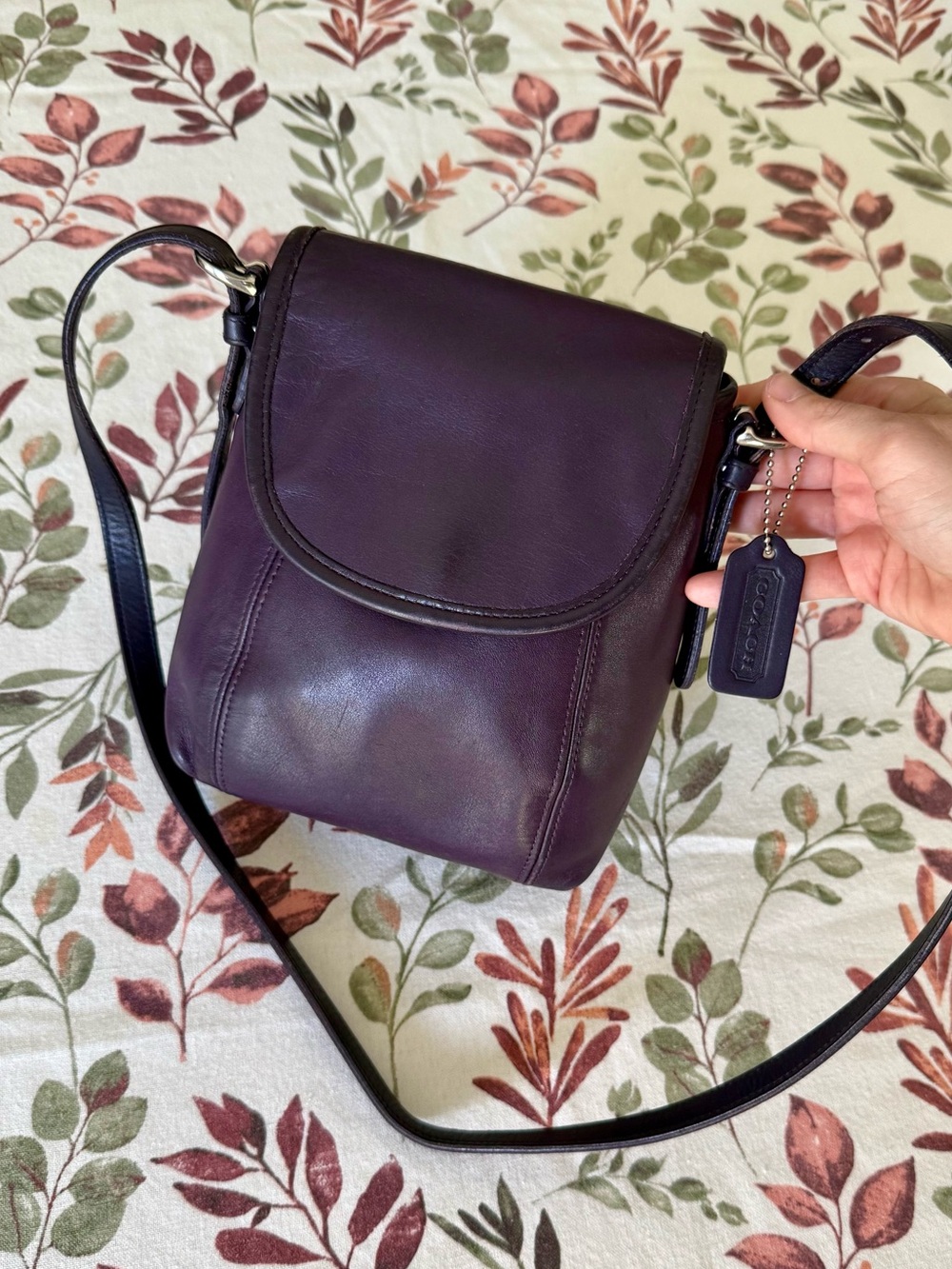 COACH Rare Vintage Plum Leather Crossbody - Picture 1 of 12